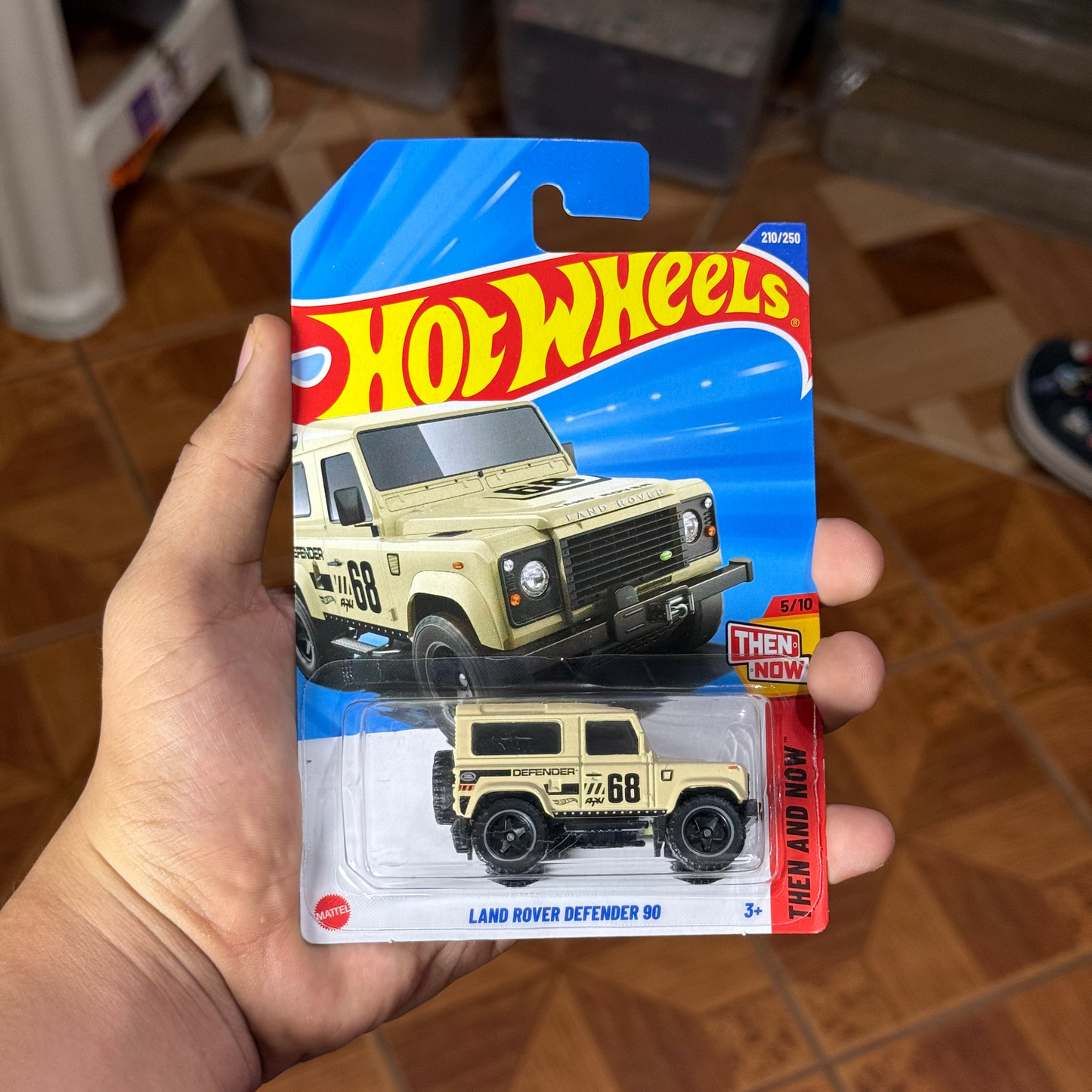 Hw Básico Land Rover Defender 90