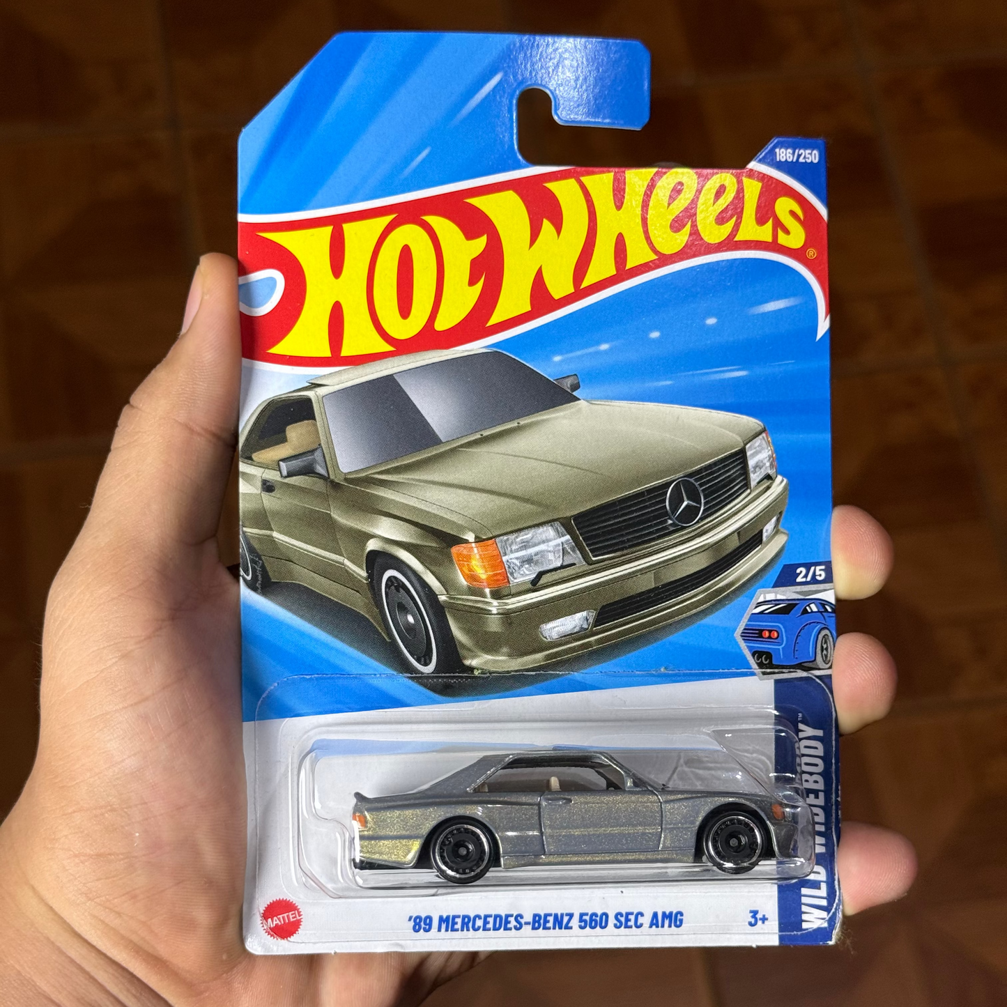 Hw Básico 89 Mercedes Benz 560 sec AMG