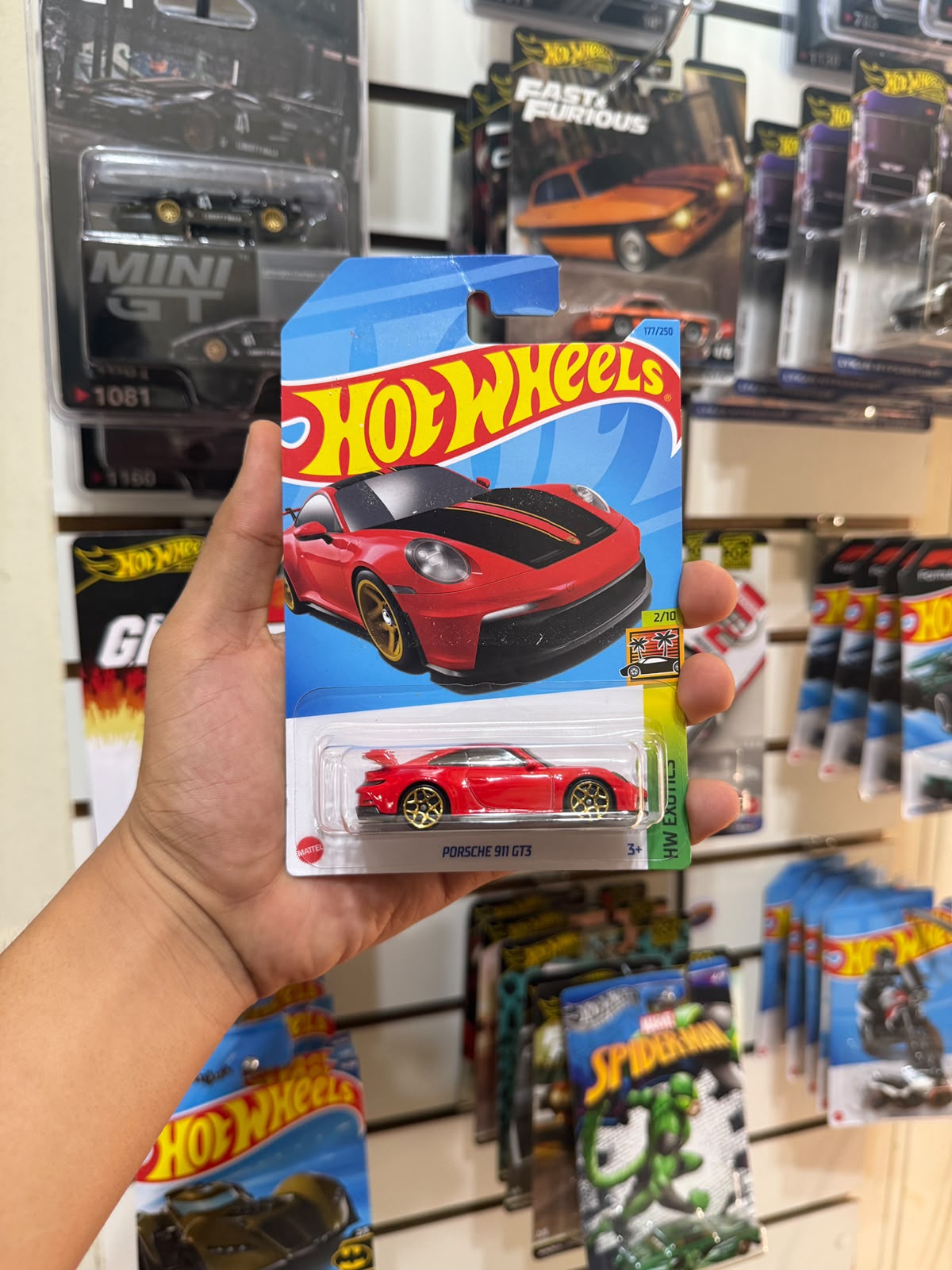 Hw Básico Porsche 911 GT3 rojo
