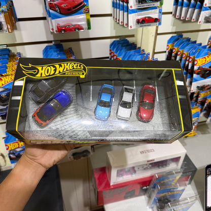 Hot Wheels Premium 2025 Fast & Furious Tokyo Drift Diorama Set