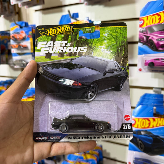 Hot Wheels Premium Nissan Skyline Gt-r (BNR32)
