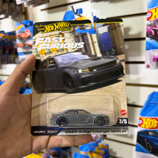 Hot Wheels Premium 2020 Dodge Charger Hellcat
