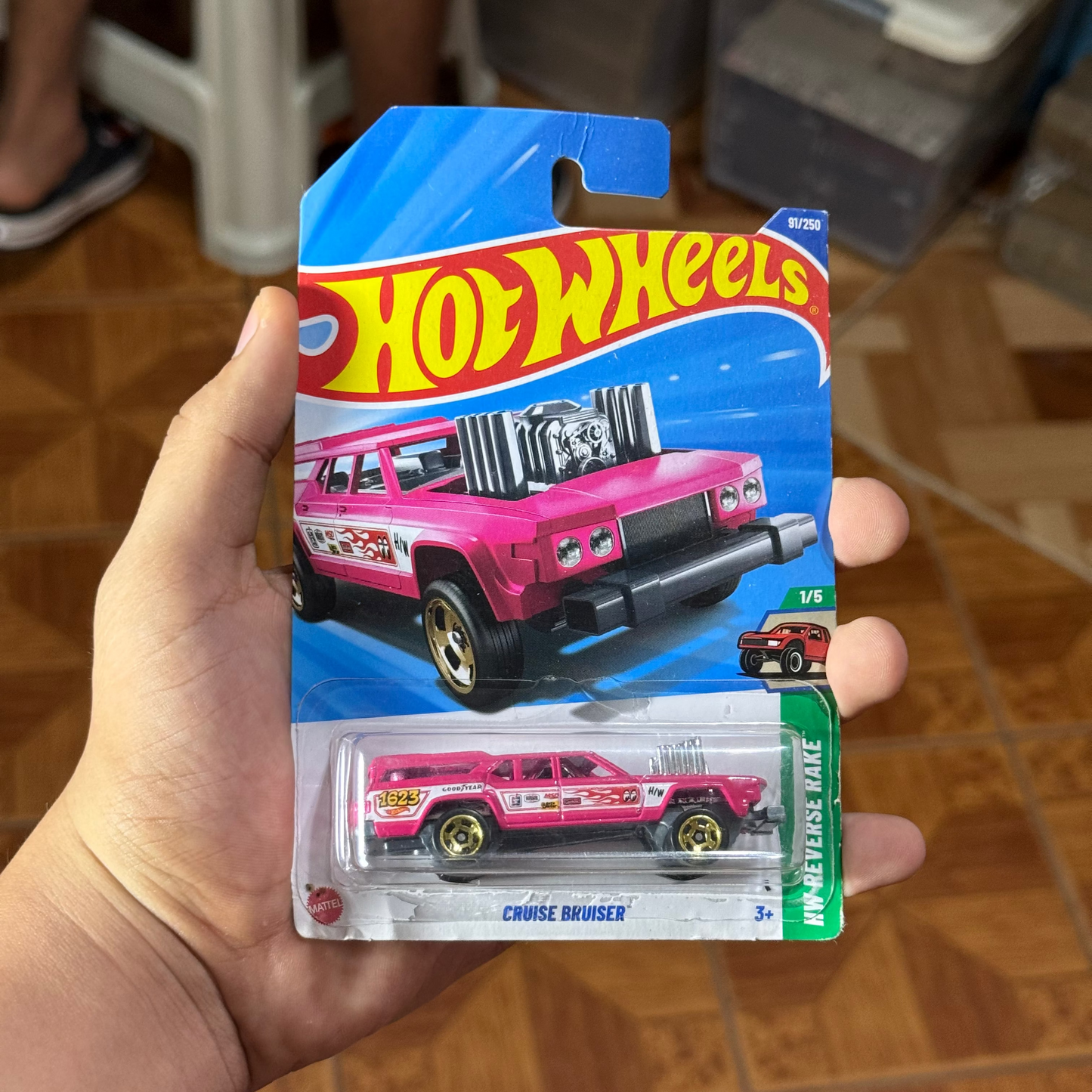Hw Básico Cruise Bruiser