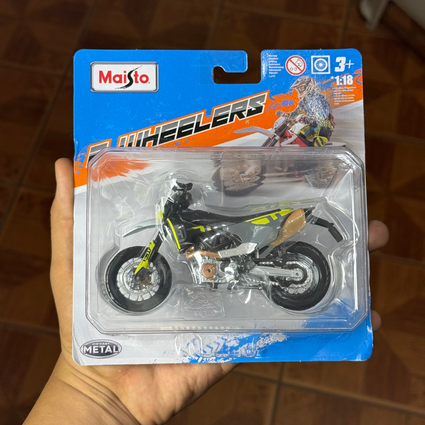 Moto Maisto 1:18