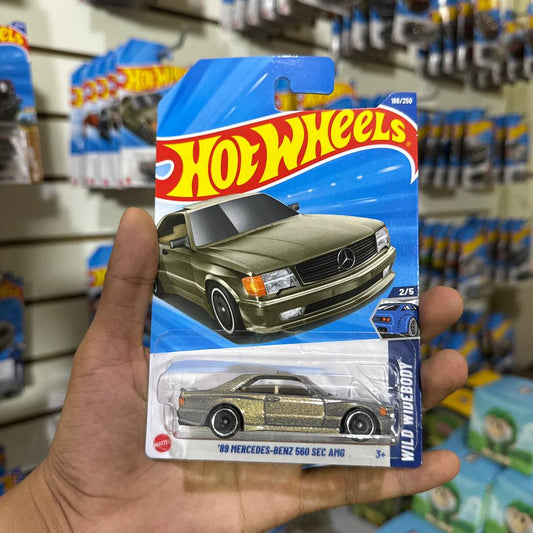 Hot wheels básico 89´ Mercedes Benz 560 Sec Amg