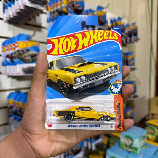 Hot wheels básico 69´ Dodge Coronet SuperBee