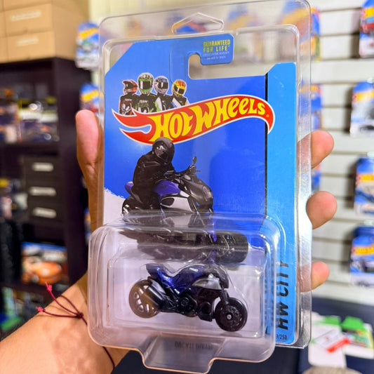 Hot wheels básico Ducati Diavel Color Azul