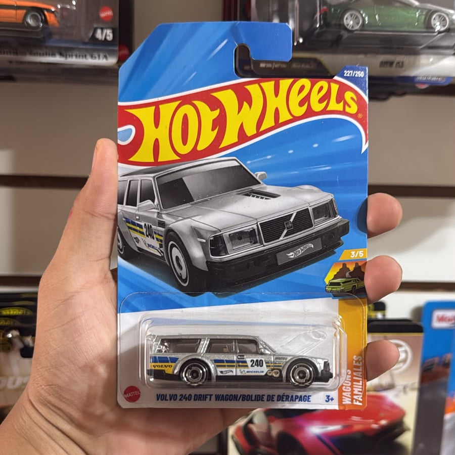 Hw Básico Volvo 240 Drif Wagon/Bolide De Derapage