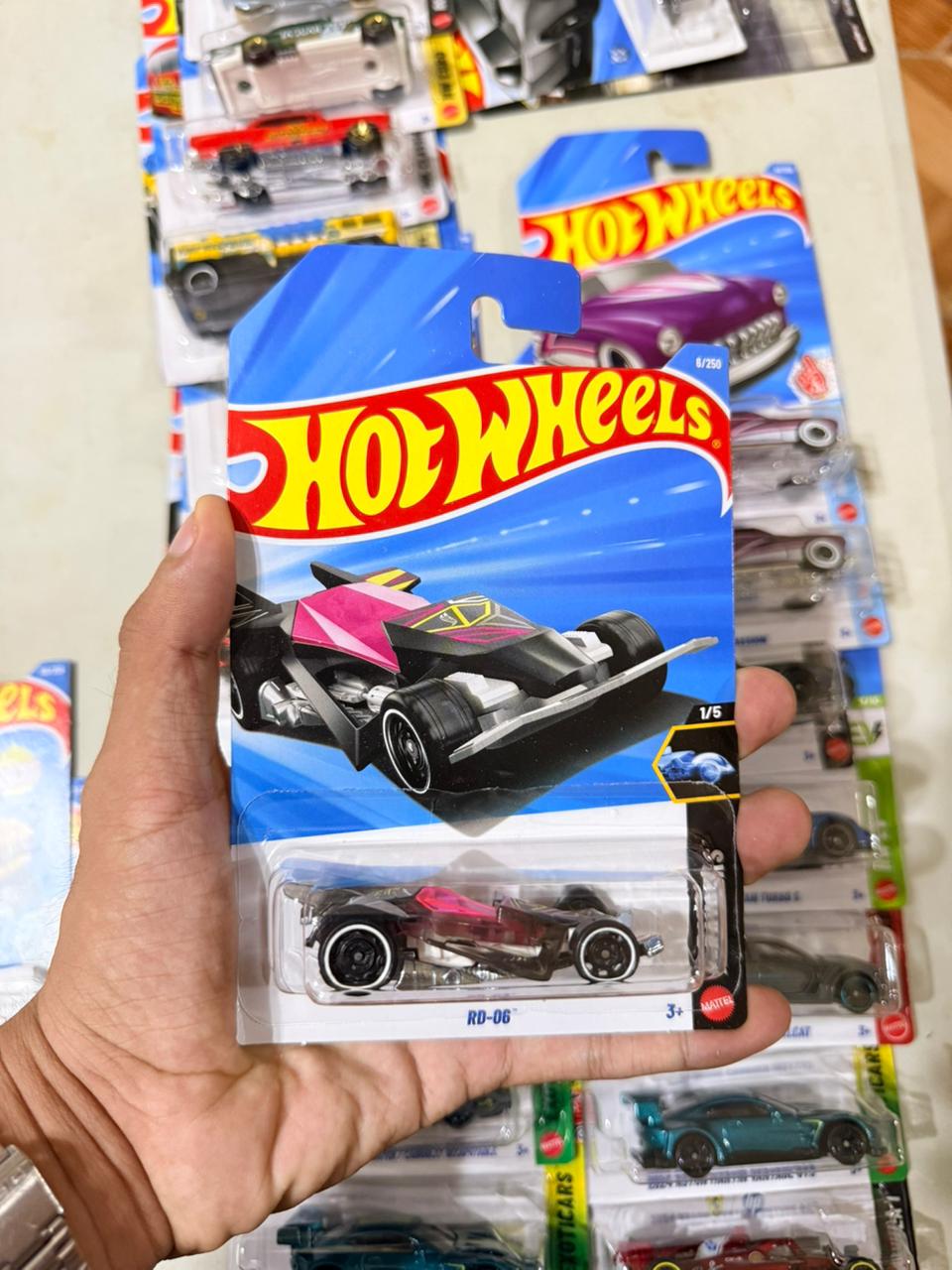 Hw Básico RD-06 Negro