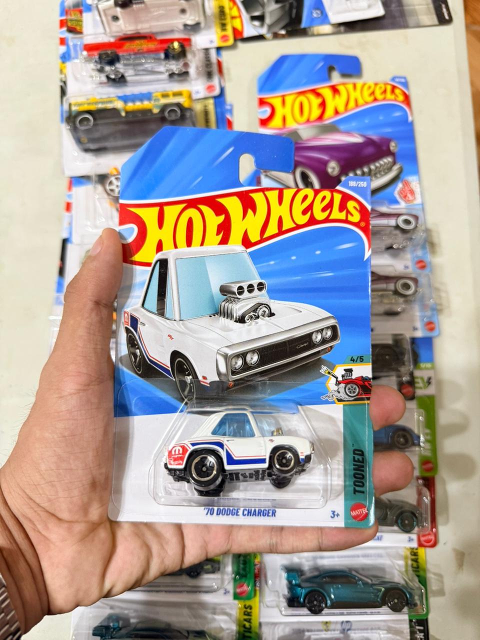 Hw Básico '70 Dodge Charger