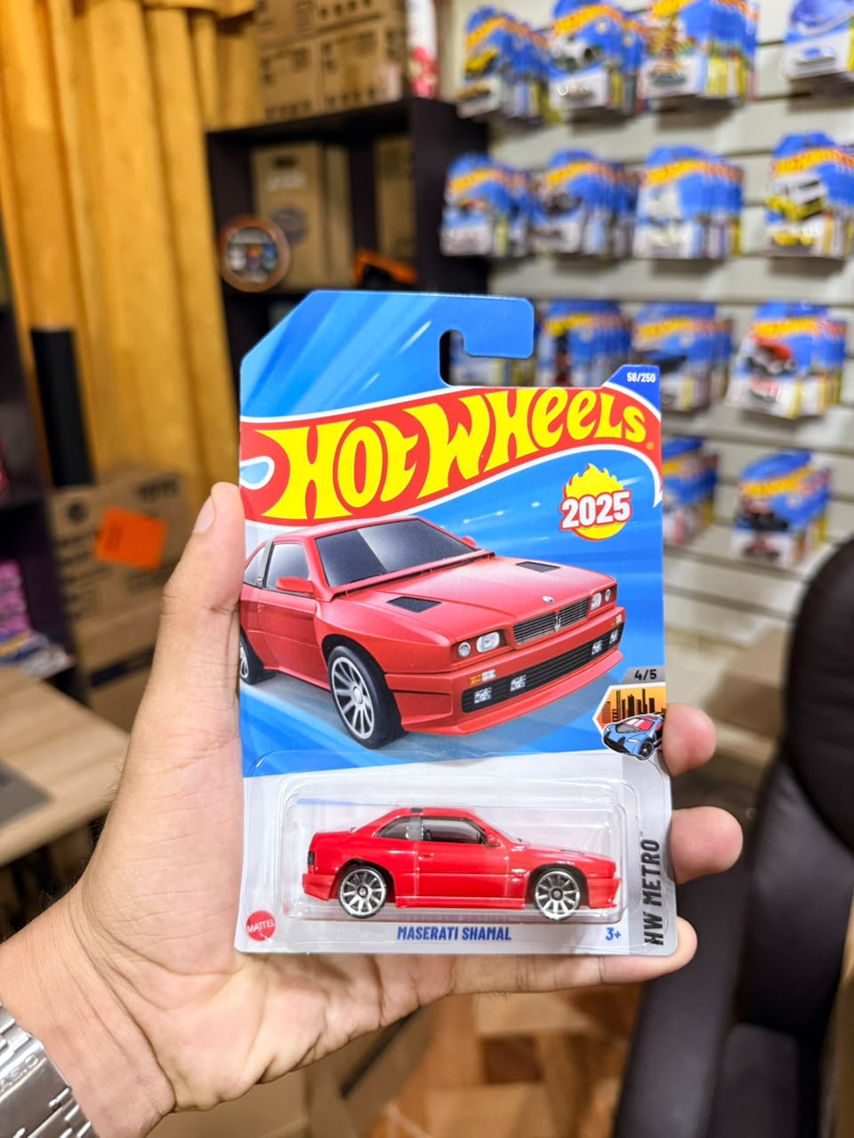 Hw Básico Maserati Shamal