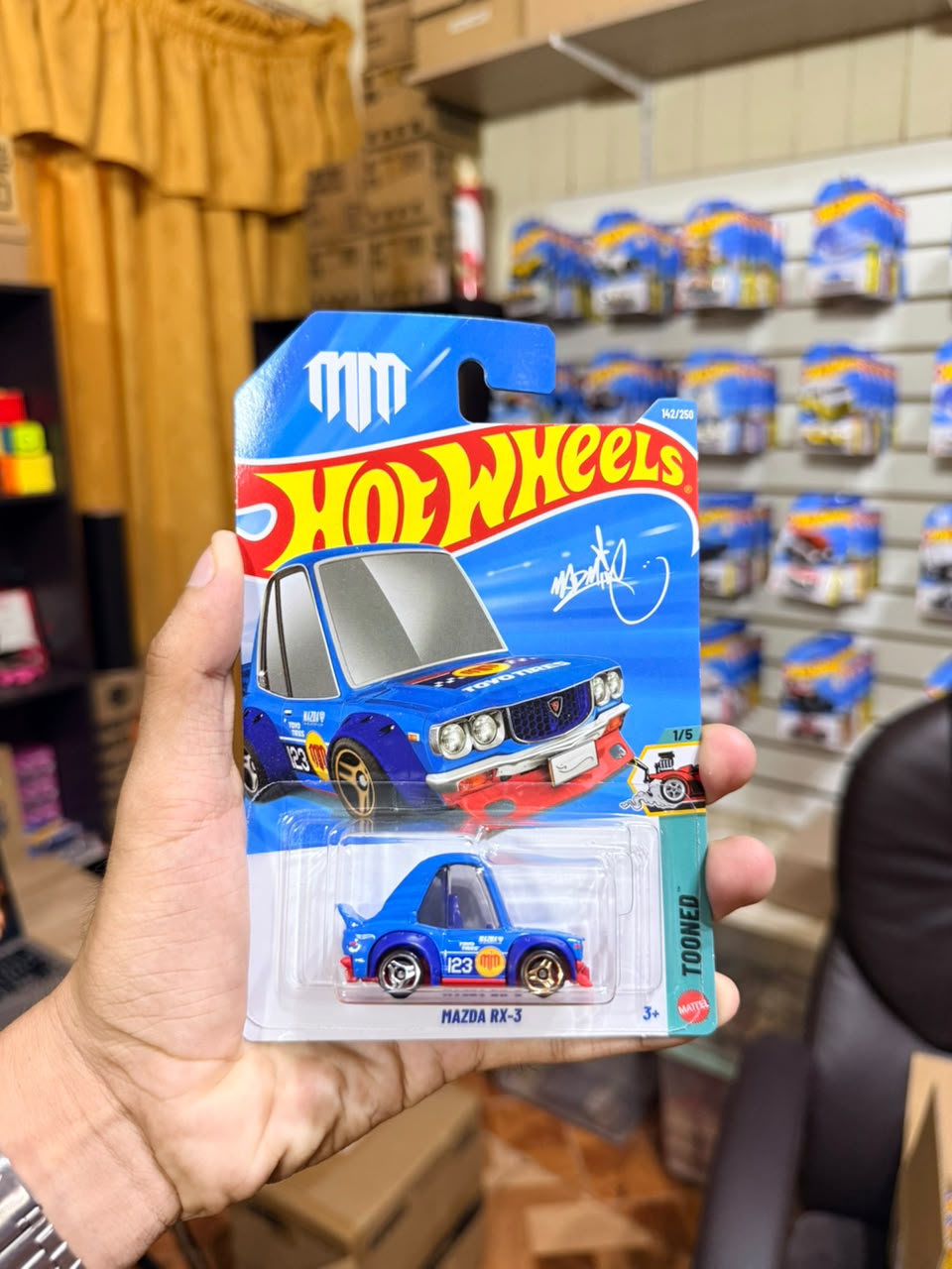 Hw Básico Mazda RX-3