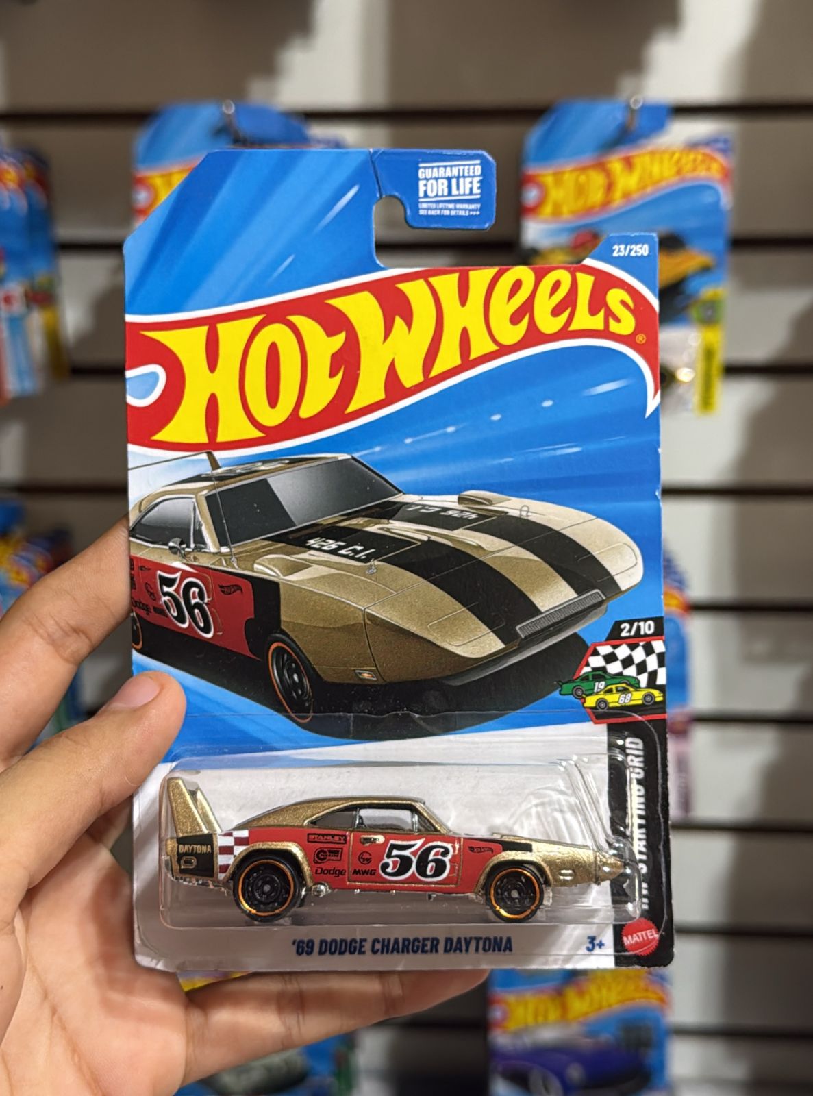 Hw Básico 69 Dodge Charger Daytona