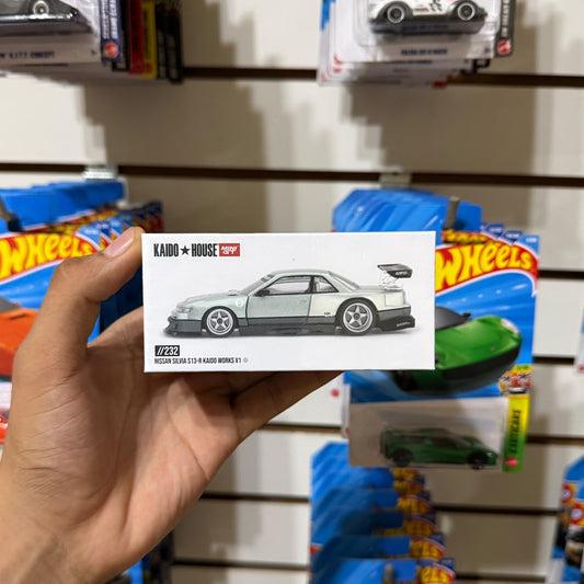 Kaido House (mini gt) Nissan Silvia S13-R Kaido Works V1