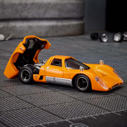 Hot wheels Elite 64 McLaren M6GT